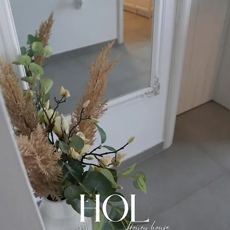 Honey House Apartment